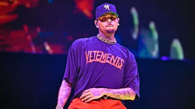 Chris-Brown-Live-Show-1392x884